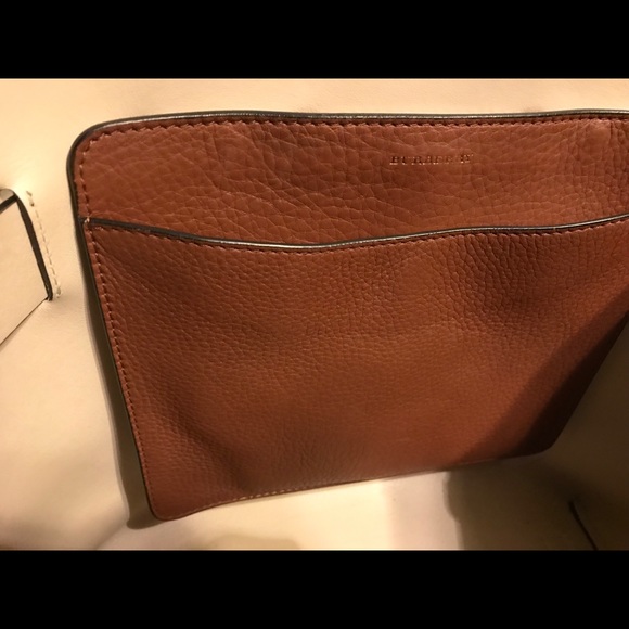 Burberry Tote bag, with strap included💁🏻♀️ - Picture 5 of 6